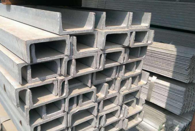 镀锌槽钢是一种有效的金属防腐方式